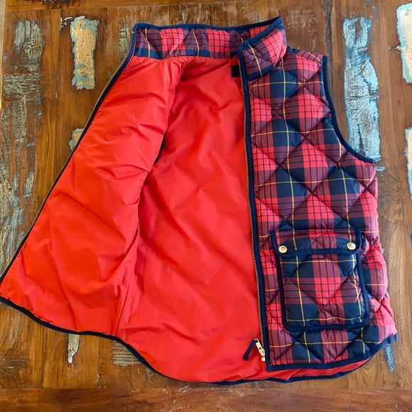 J. Crew plaid vest ( red and black colors ) - Picture 2 of 4